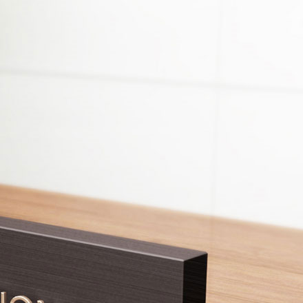 亞克力標(biāo)識標(biāo)牌設(shè)計:材質(zhì)創(chuàng)新,亞克力標(biāo)識標(biāo)牌設(shè)計展現(xiàn)現(xiàn)代美感